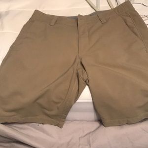Under Armour Golf Shorts! Size 34